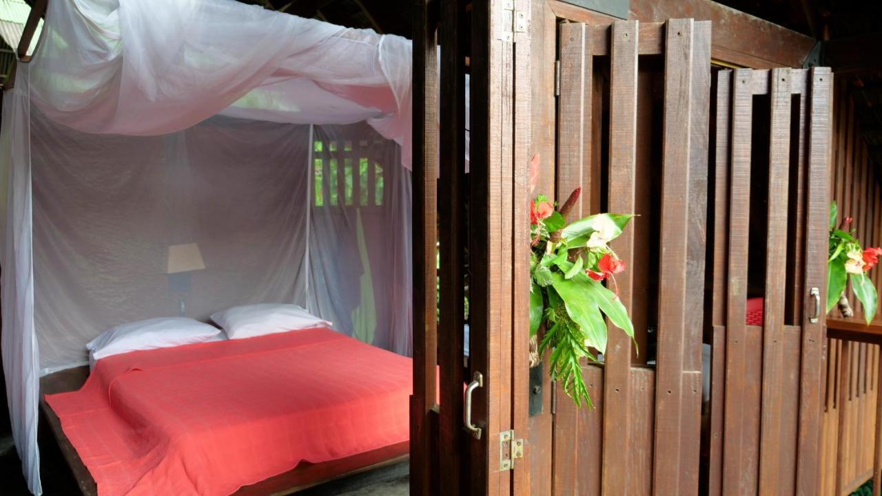 La Kuka Hotel - Nuqui Ngoại thất bức ảnh